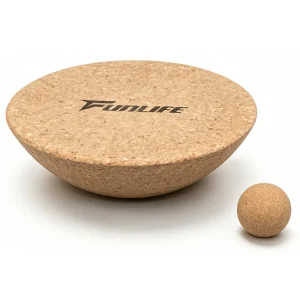 FunLife Zubehörset für Balance Boards: großer Kuppelaufsatz mit Logo und kleine Kugel aus Kork vor weißem Hintergrund.