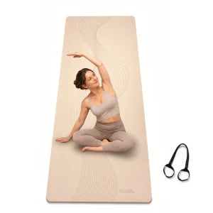 FunLife Yogamatte in Beige, 183 × 61 cm, mit Wellenlinien, sitzender Yogapose und schwarzem Tragegurt.